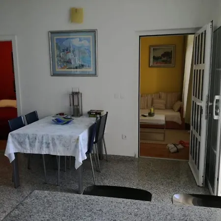 Lägenhet In With Sea View, Terrace, Air Conditioning, Wifi 4992-5 Drasnice